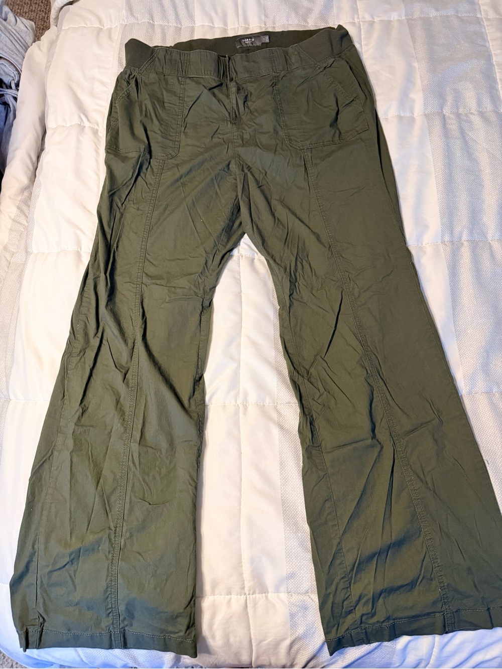 torrid Olive Green Wide-Leg Cargo Pants